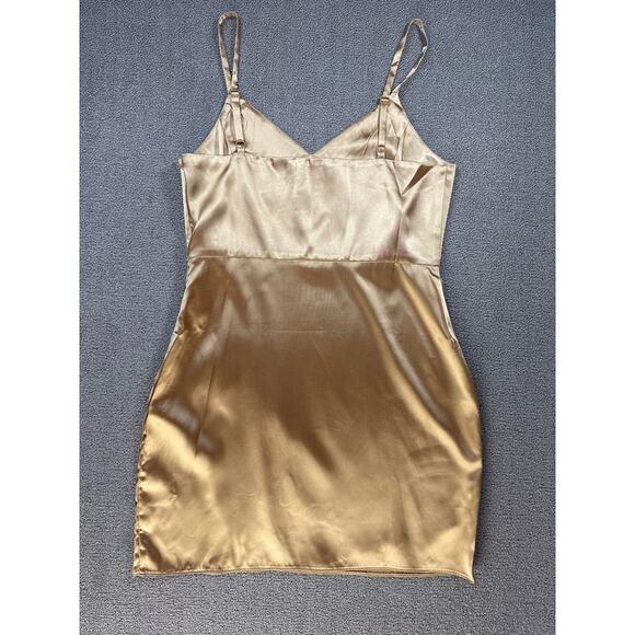 NWT Francesca's Studio 19 Dress Gold Satin Mini Formal Homecoming Hoco Medium - Picture 2 of 7